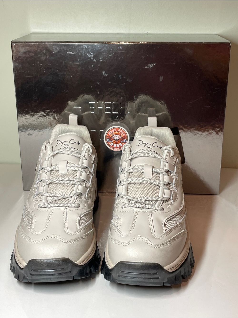 NWT Skechers - Size 9 - Women's Doja Cat - Doja'Lite Shine Off White Sneakers - Picture 3 of 10